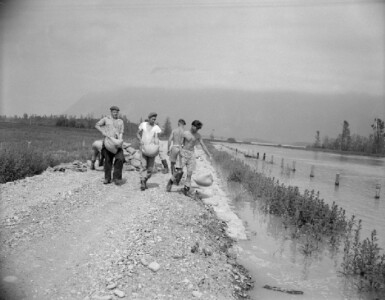 Volunteers helping with sandbagging, 1948. Vancouver Public Library Photo # 44498 Volunteers helping with sandbagging, 1948. Vancouver Public Library Photo # 44498